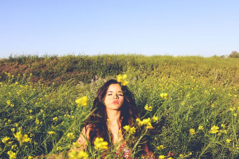 Popping Pills Every Spring Is Slowly Teaching Your Immune System to Give Up
